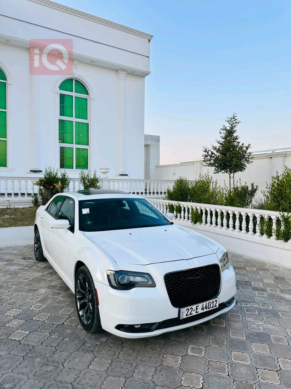 كرايسلر 300